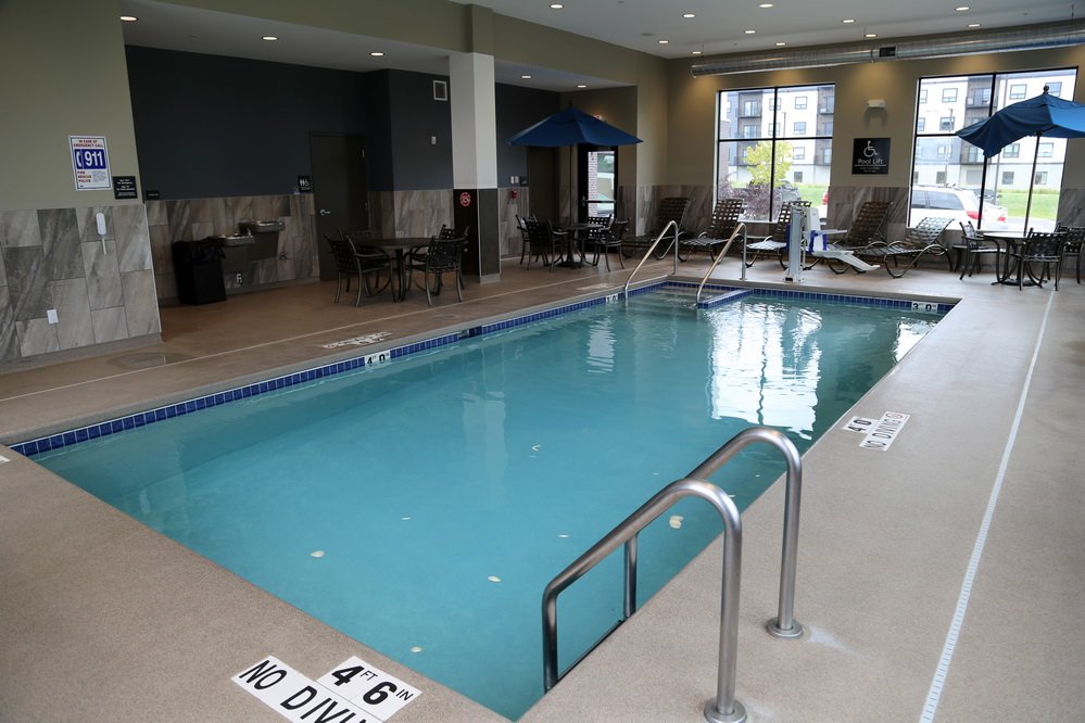 Hampton Inn By Hilton Superior Duluth-泳池