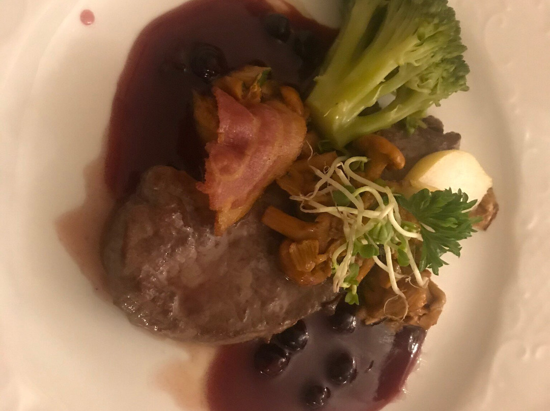 Schwarzer Bäer主图