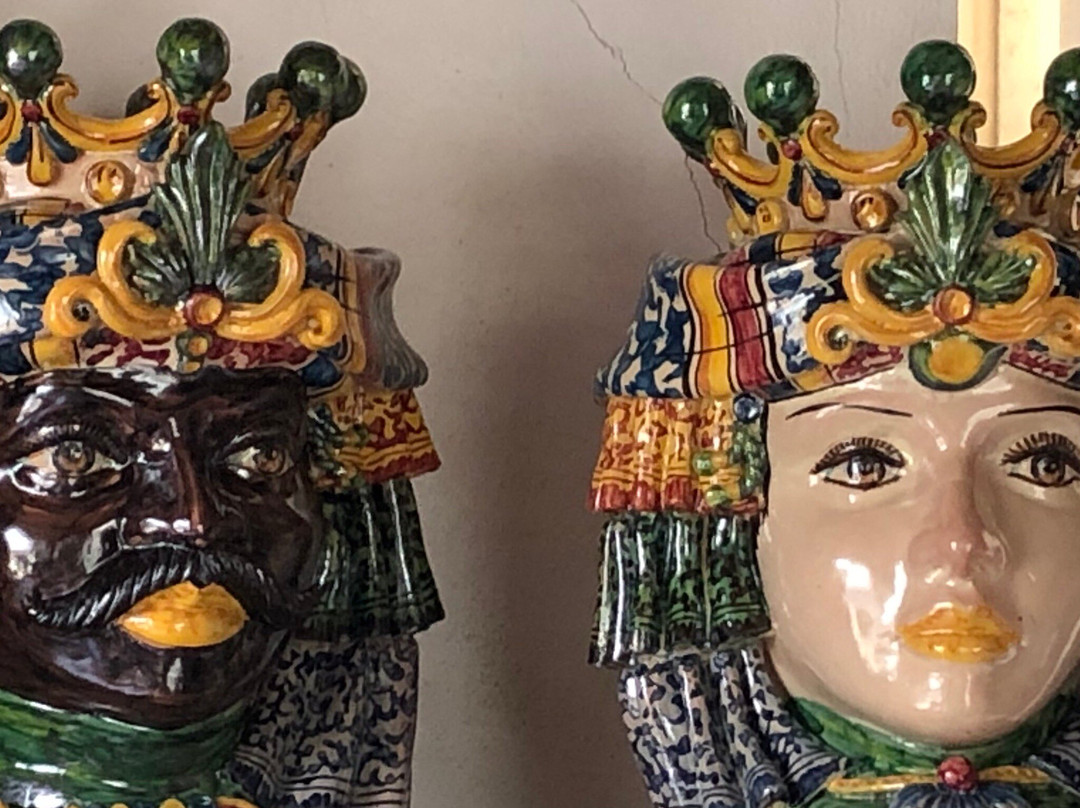 Ceramiche Artistiche Iudici-卡尔塔吉罗内必去景点