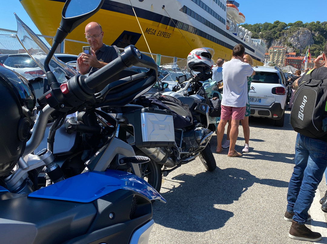 Booking Bikes-卢贝新城必去景点