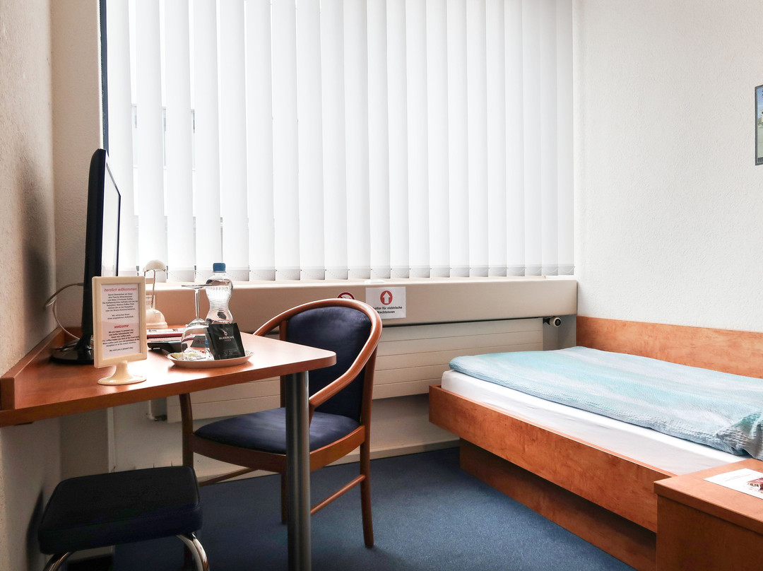 经济型汽车旅馆自助入住主图