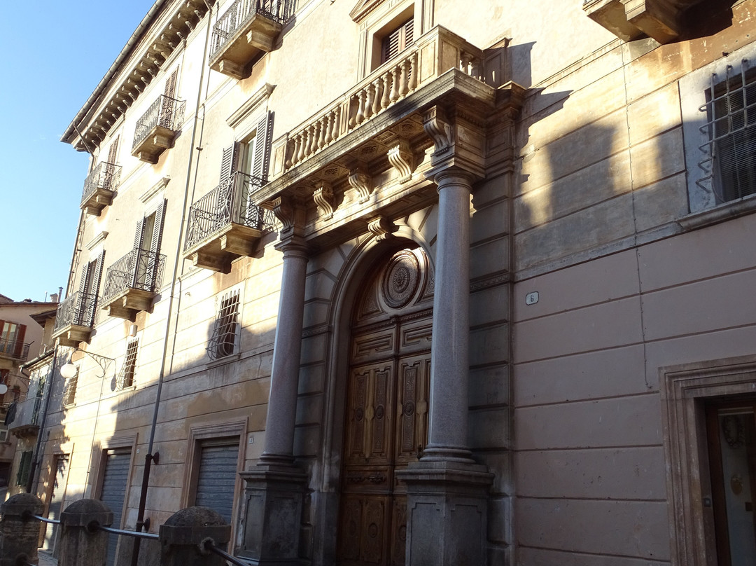 Palazzo di Rienzo景点图片