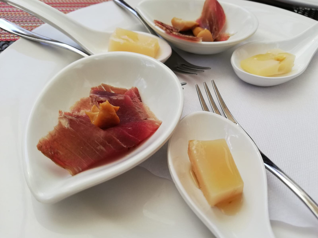 艾尔伯格K2酒店主图