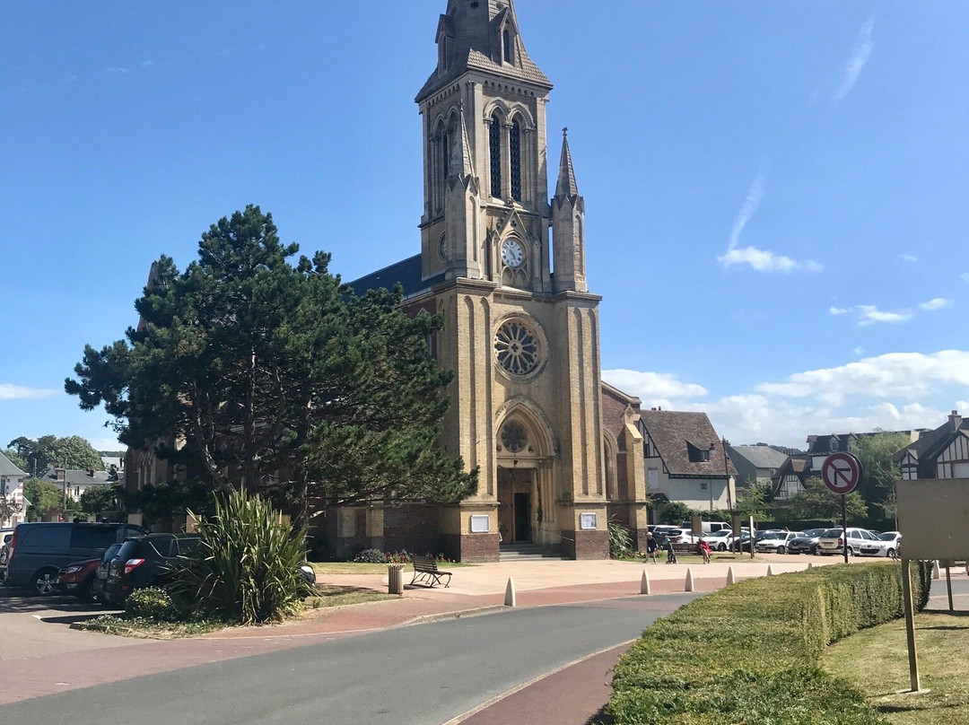Église Saint-aubin-Houlgate必去景点