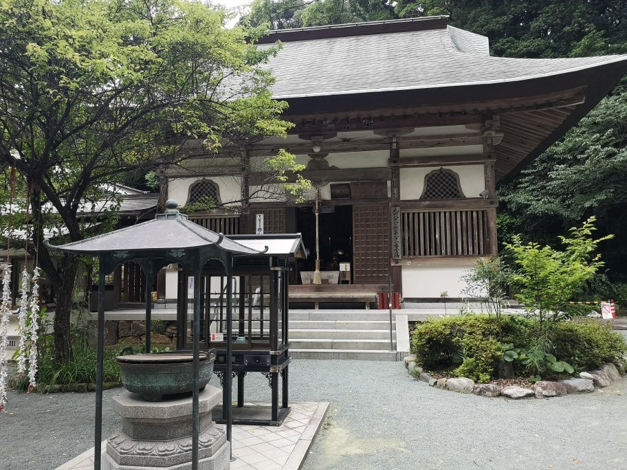 Chinkokuji Temple景点图片