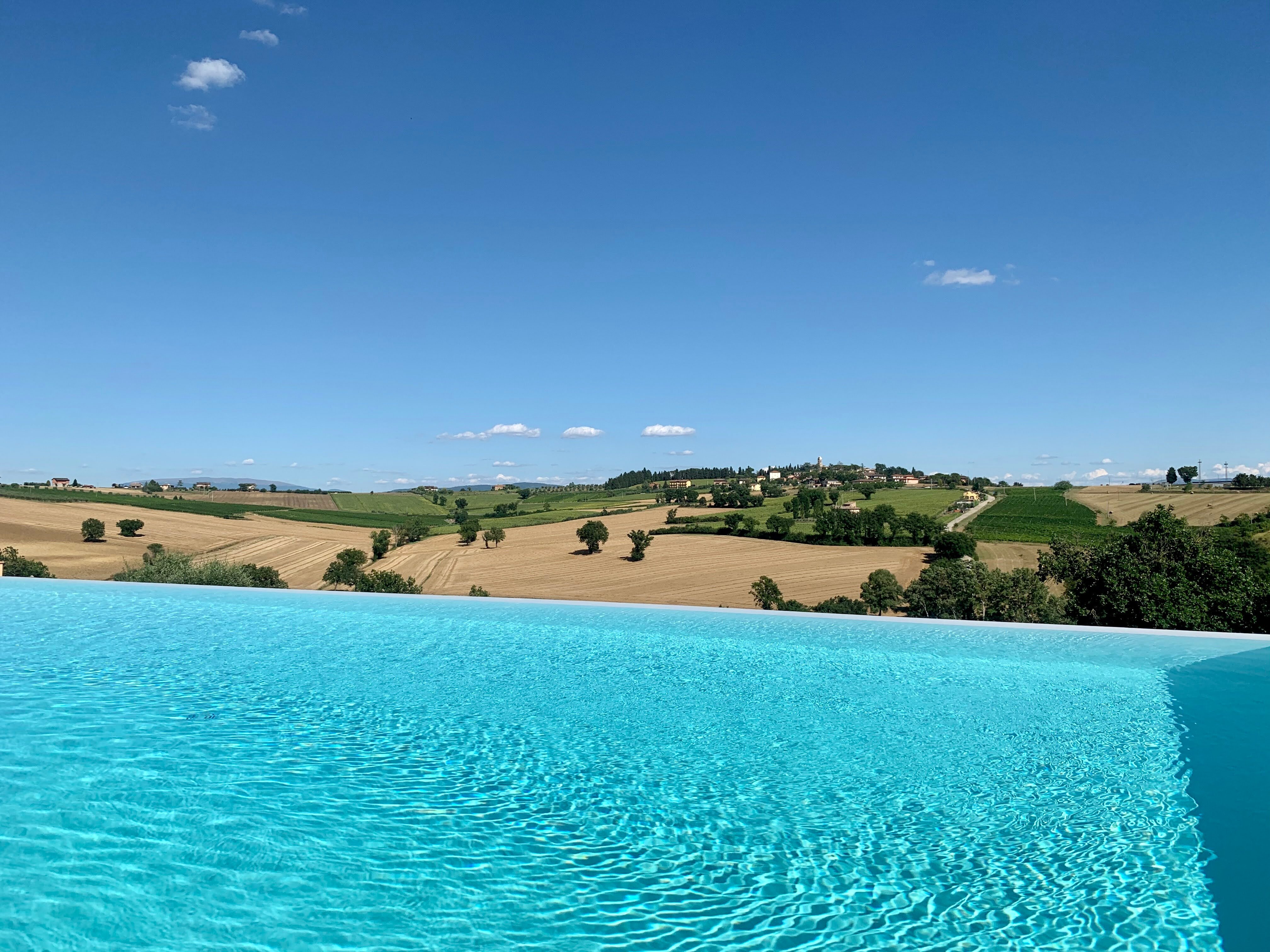 Borgo Sant'Apollinare-泳池