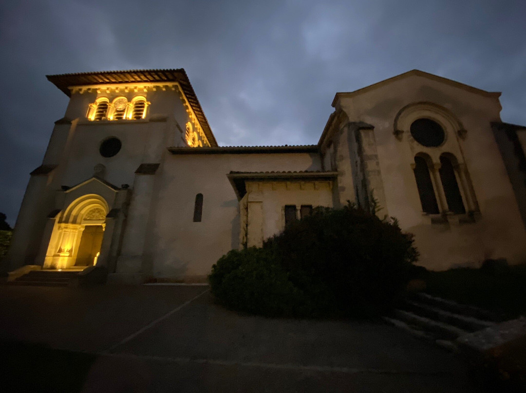 Eglise romane de san Server景点图片