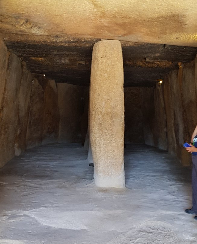 Dolmen de Menga景点图片