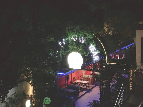 老外街-上海市必去景点