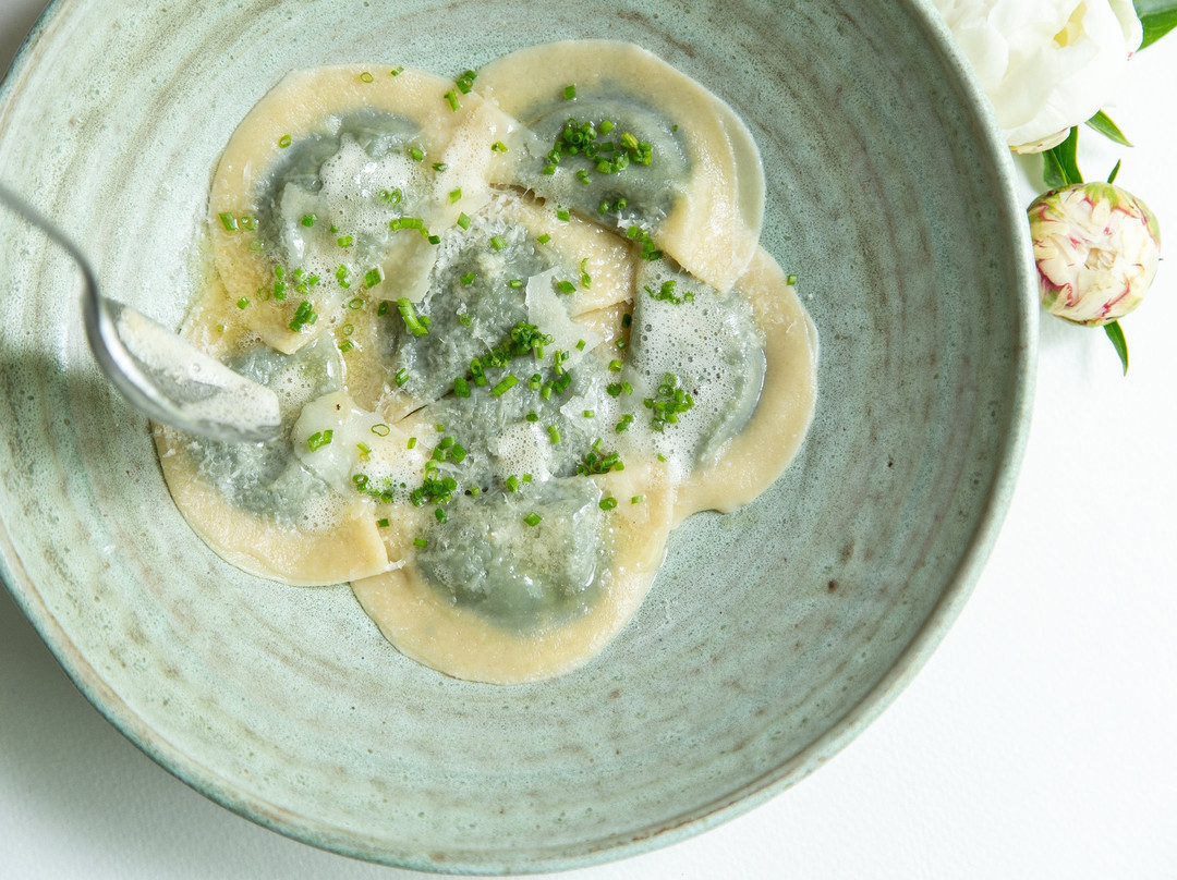 The Blue Door Kitchen and Inn主图