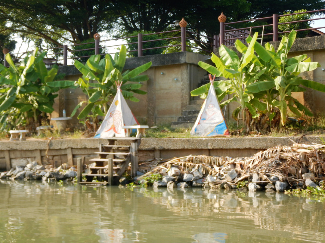 Wat Bangna Nok Pier景点图片