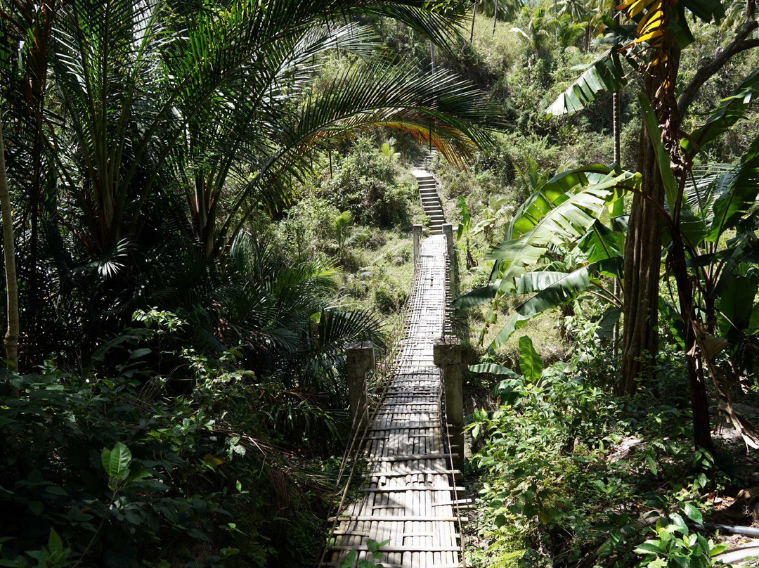 Dao Waterfalls-参波恩必去景点