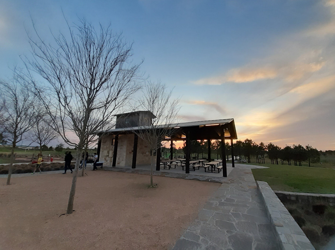 Willow Fork Park-卡蒂必去景点