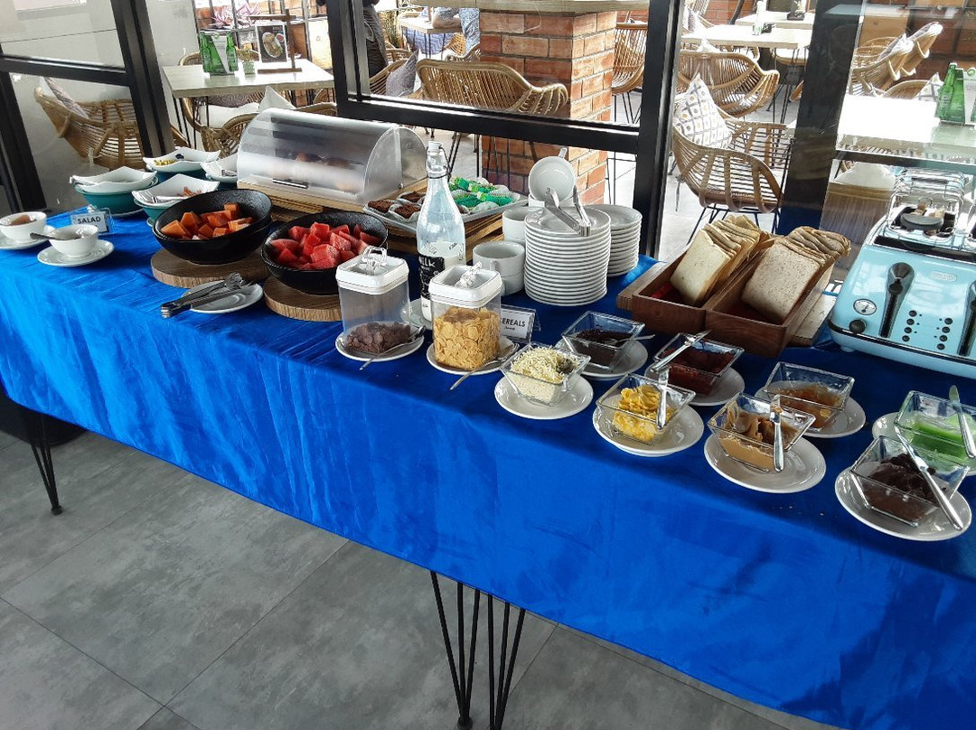 The City Hotel主图