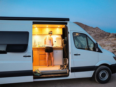 Outpost Vans-欧申赛德必去景点