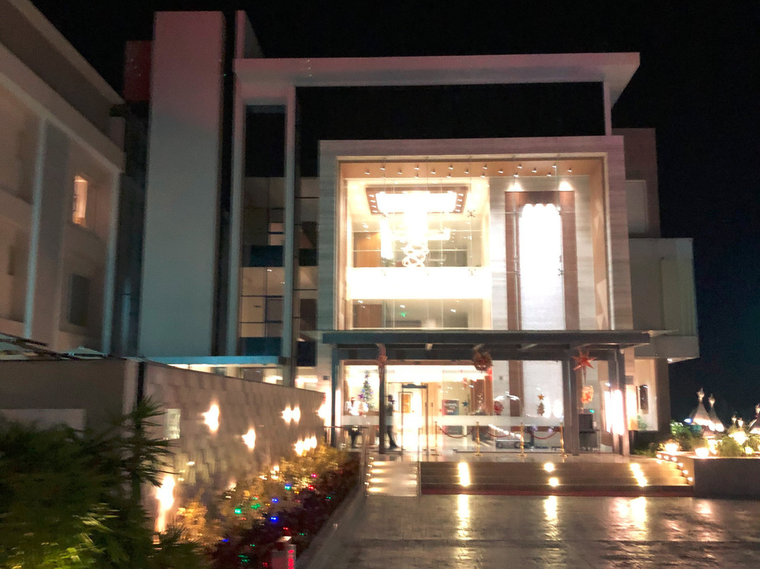 Ramada by Wyndham Gandhidham Shinay主图