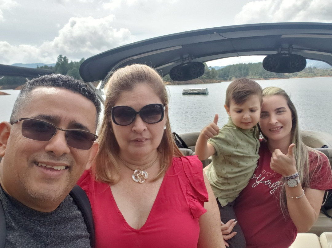 Aquatic Center-Guatape必去景点