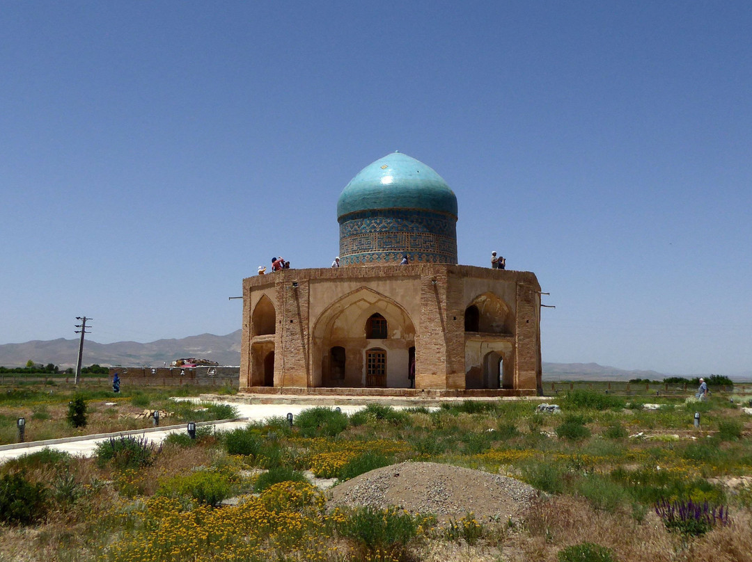 Molla Hassan Kashi Mausoleum景点图片
