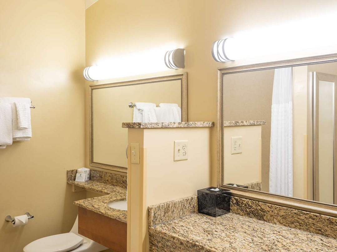 Best Western Charleston Inn主图