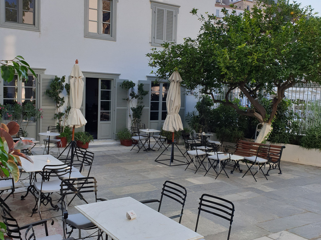 Hydroussa Hotel主图