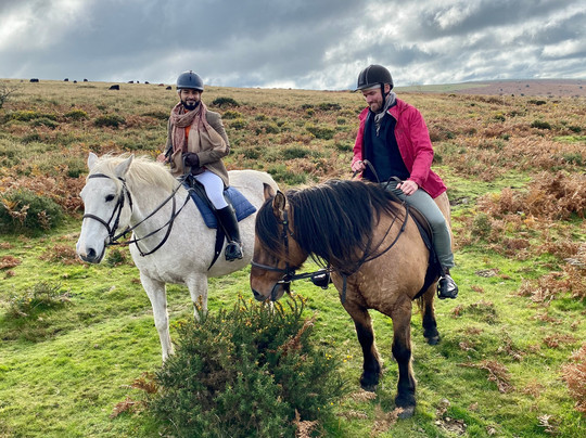 Shilstone Rocks Riding Centre-Widecombe in the Moor必去景点