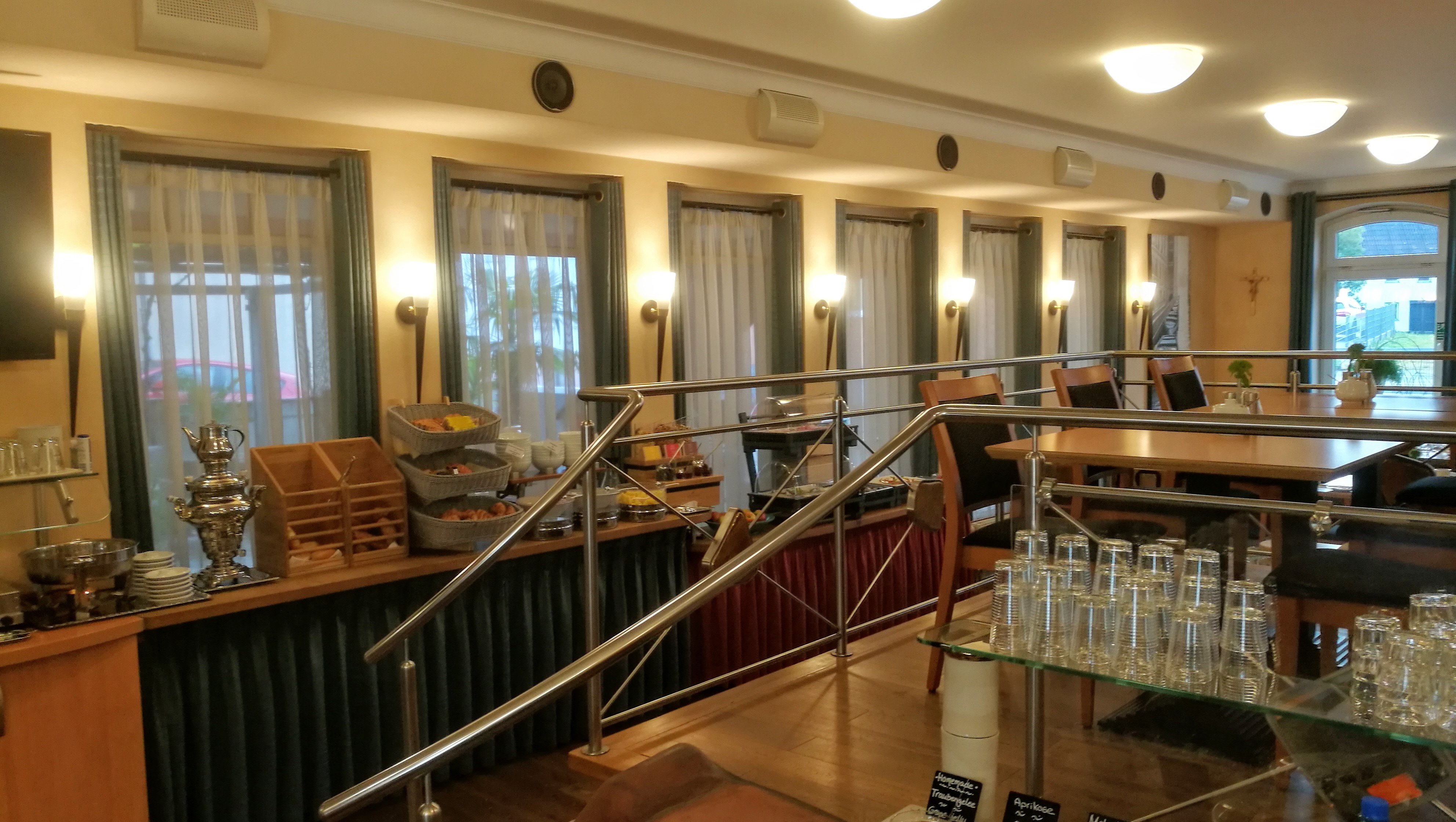 Hotel Romer Garni-餐饮