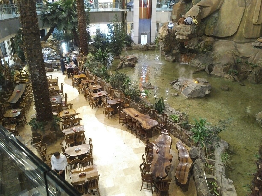 Arman Shopping Center景点图片