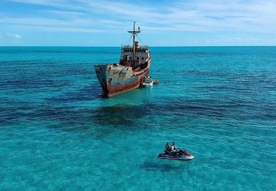 Five Cays Water Sports-普罗维登西亚莱斯必去景点