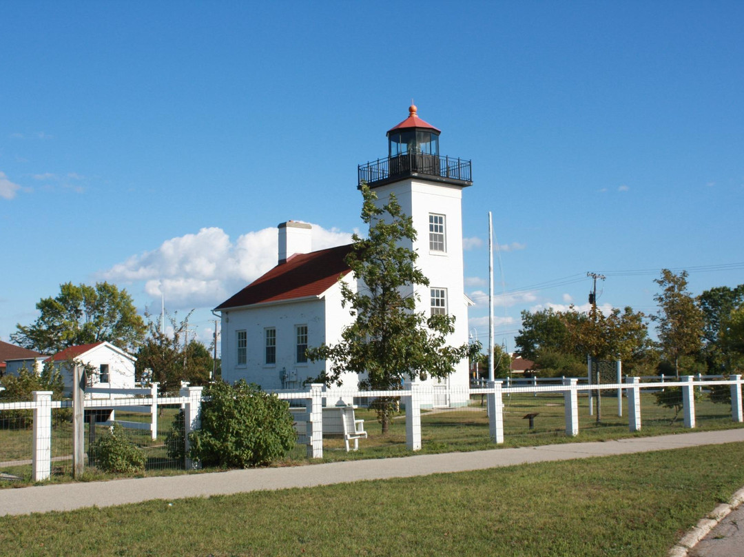 Escanaba旅游景点-Sand Point Lighthouse