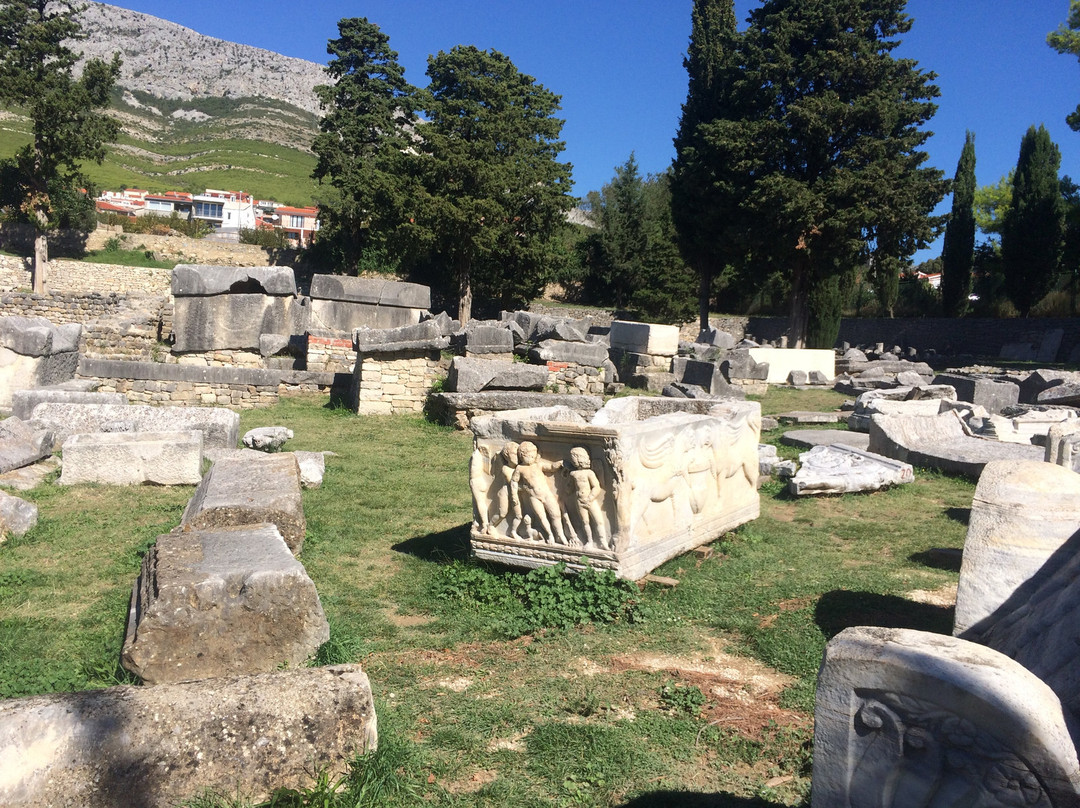 Ruins of the Solin Amphitheatre景点图片