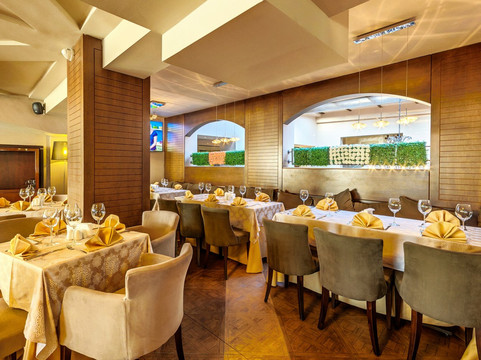 Royal Spa Hotel主图