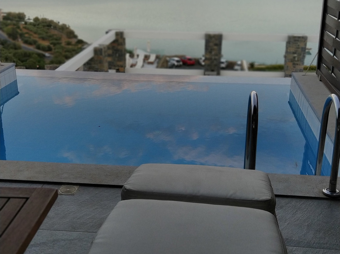 Royal Marmin Bay Boutique & Art Hotel主图