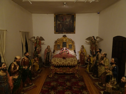 Museo del Carmen Alto-基多必去景点