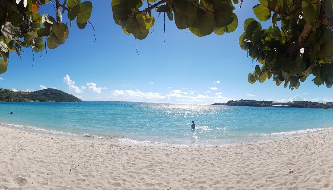 Lindbergh Bay Beach-Charlotte Amalie West必去景点