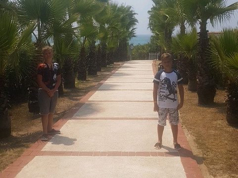 Alba Resort Hotel主图