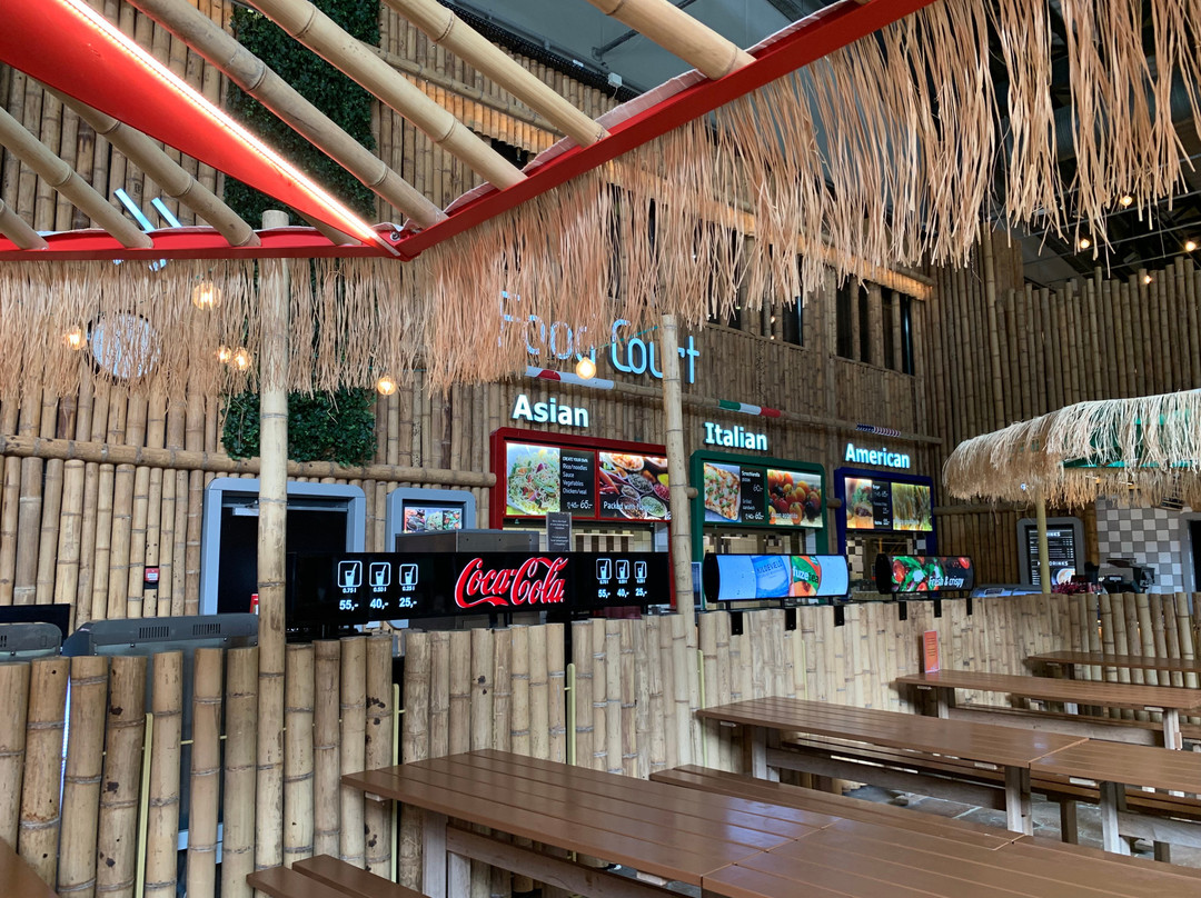 拉兰迪亚比伦度假酒店主图