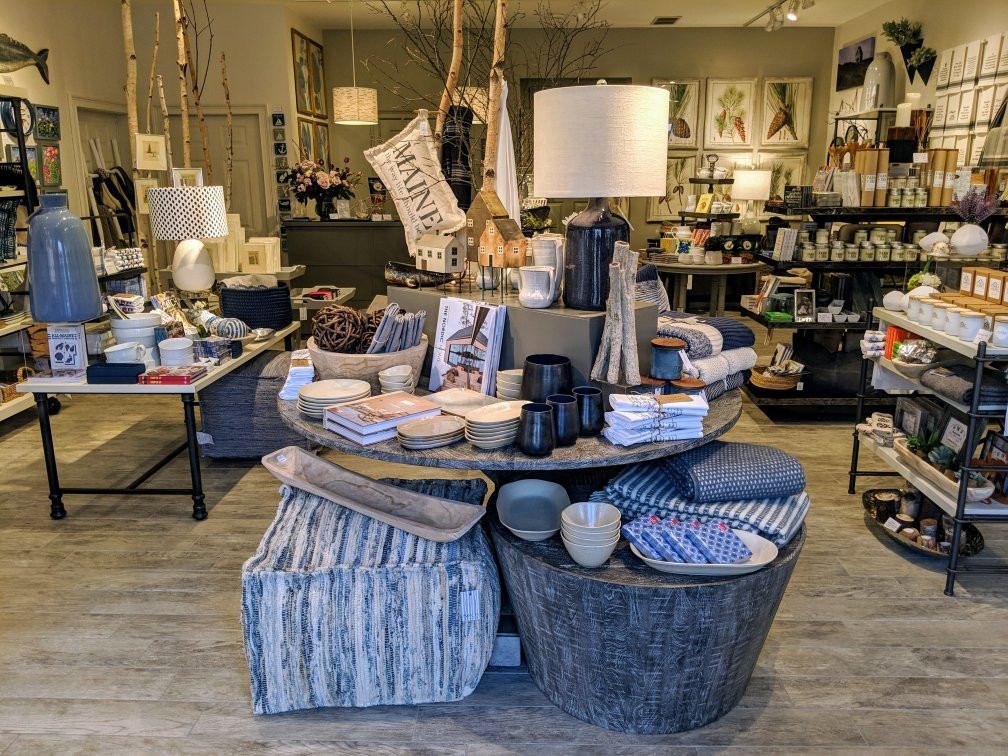 BIRCH Home Furnishings And Gifts景点图片