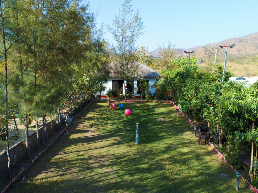 Kherwara酒店住宿-Vyomanh Home Stay Jaisamand Udaipur