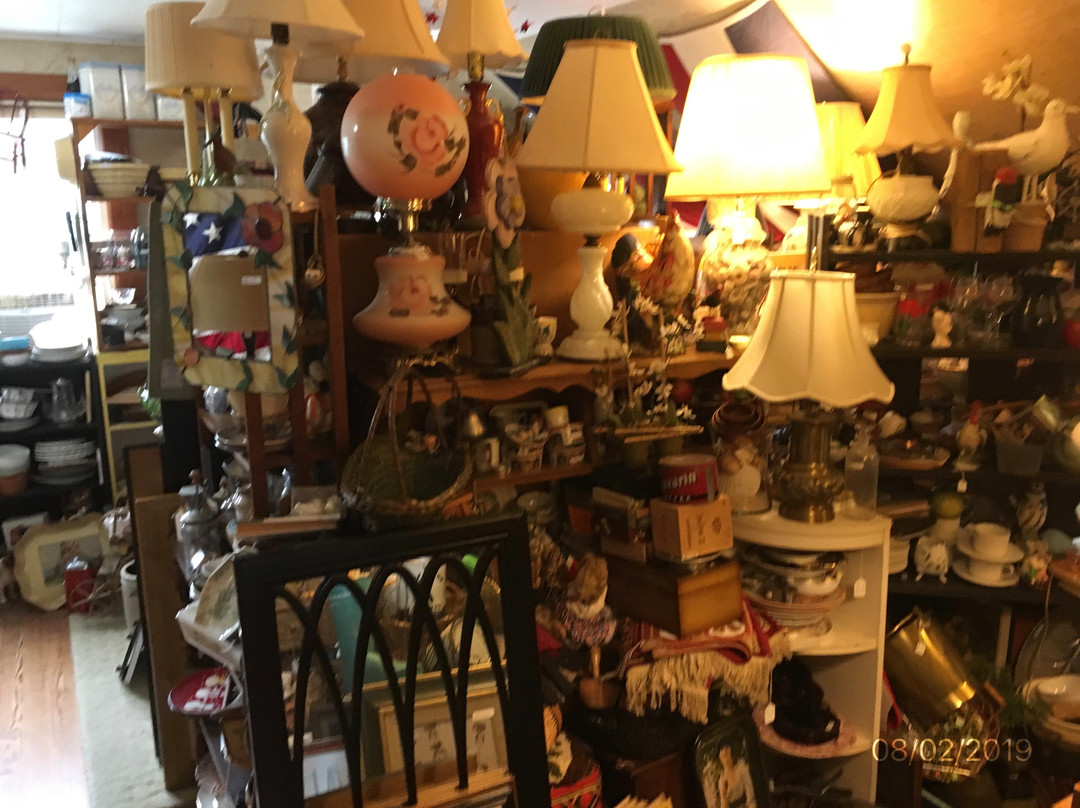 Antiques and Neat Stuff at Frienship Cotahe景点图片
