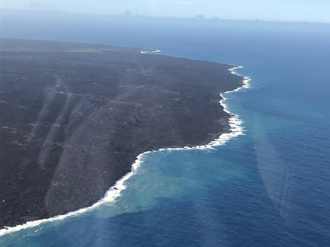 蓝色夏威夷直升飞机景点图片