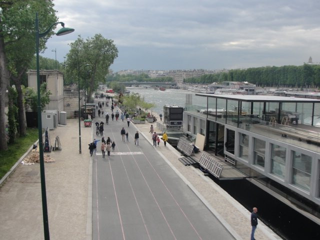 Les Berges de Seine景点图片