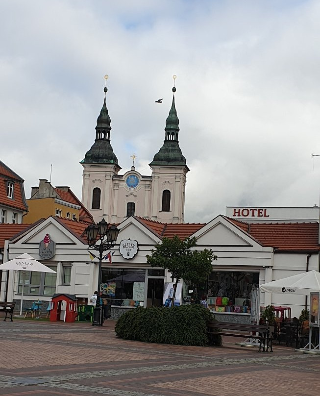 Market Square in Chojnice景点图片