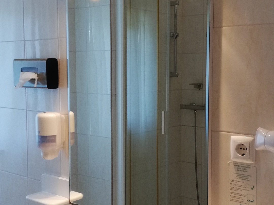 Két Korona Hotel主图