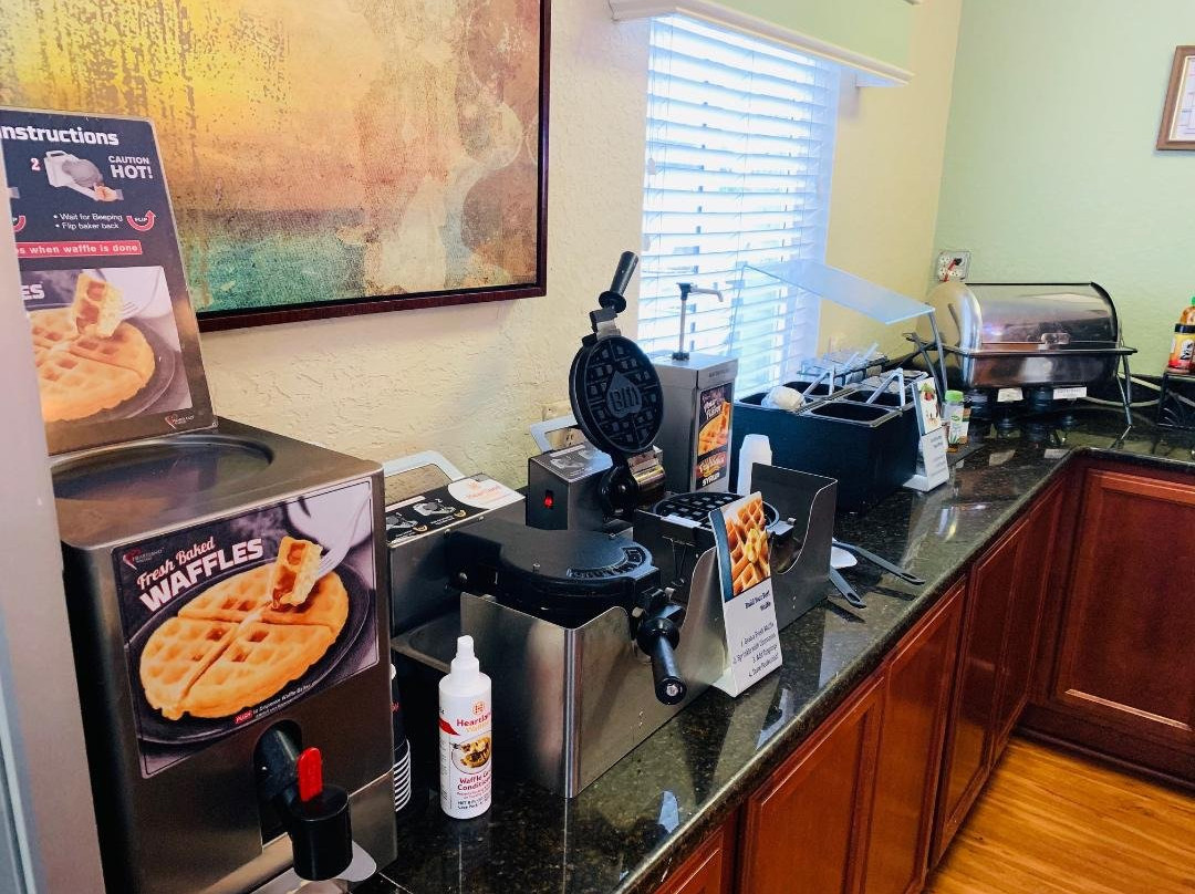 贝斯特韦斯特航天飞机酒店主图