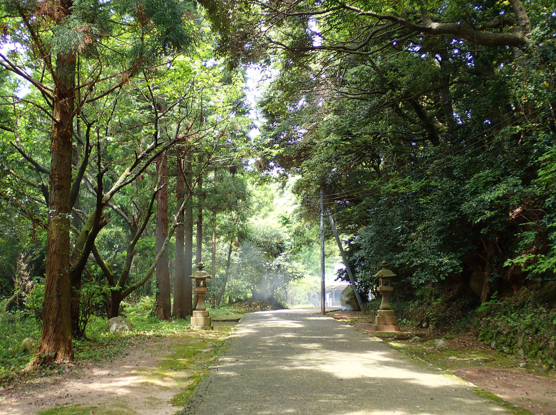 Shitori Shrine景点图片