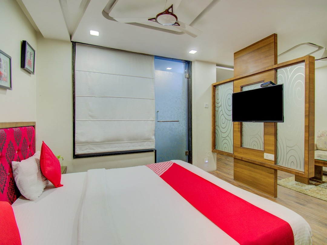 Capital O 29191 Hotel Devamrit主图