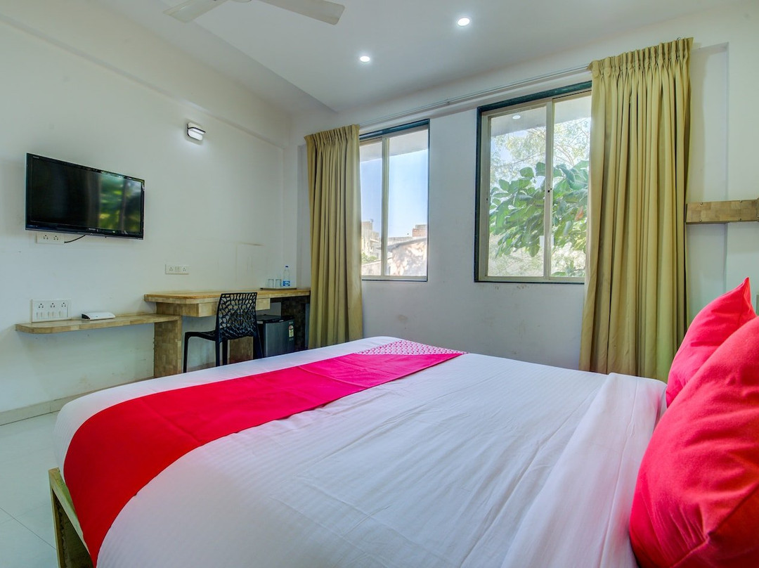 OYO 27740 Anantha Residency主图