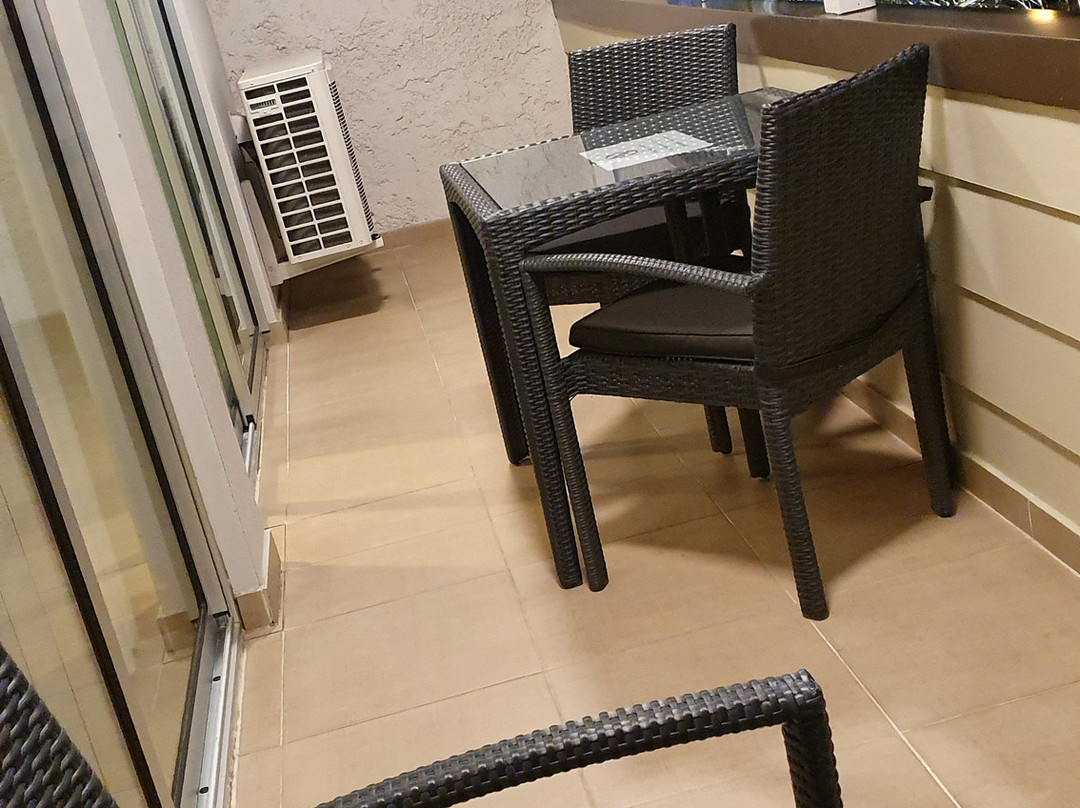 拉贡酒店主图