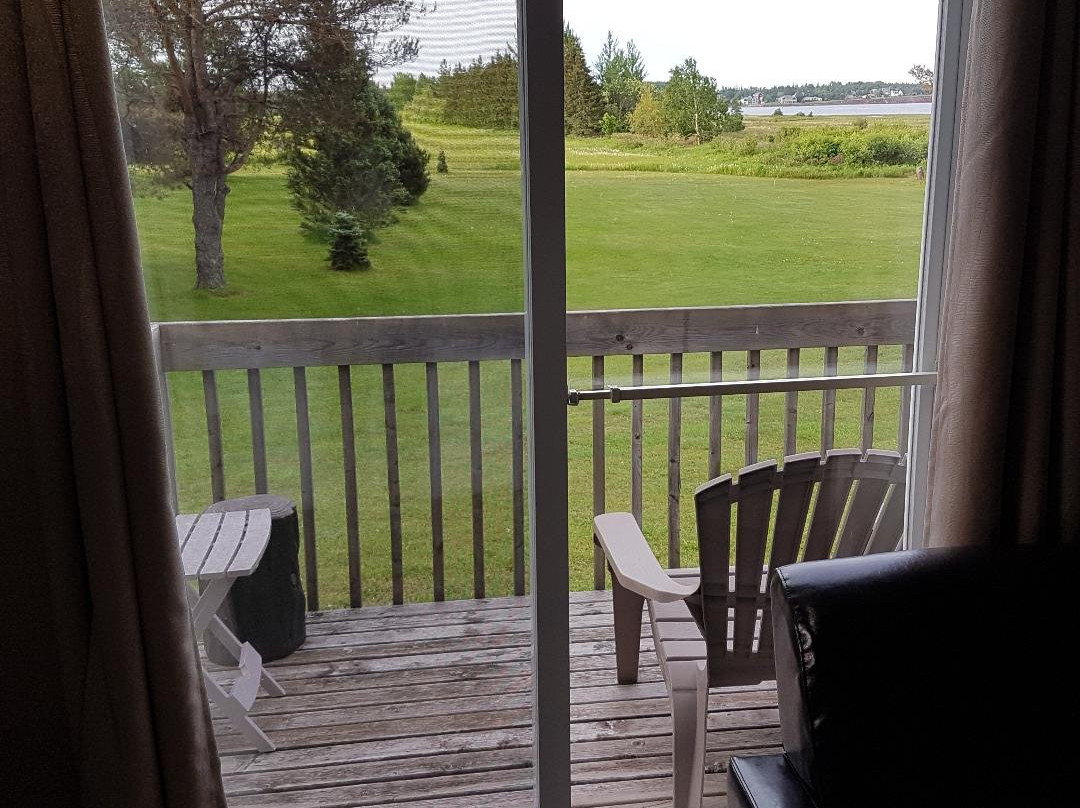 Clark's Sunny Isle Motel主图