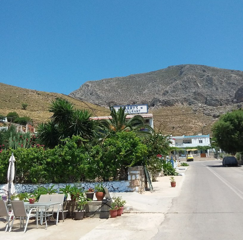 Harry's Paradise Apartments主图